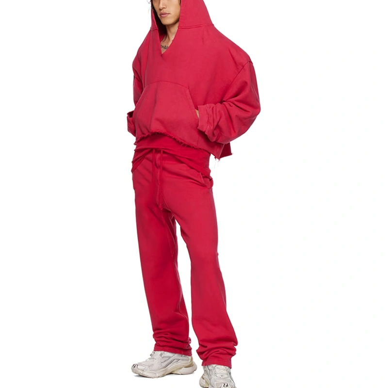 hongfeng’s men’s light hoodie combines lightweight fabric with trendy streetwear designs.